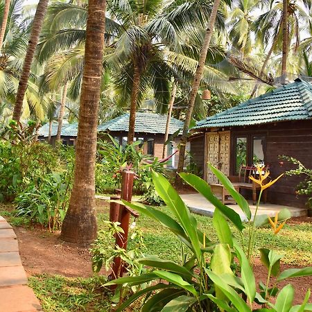 Leela Cottages Morjim Kültér fotó