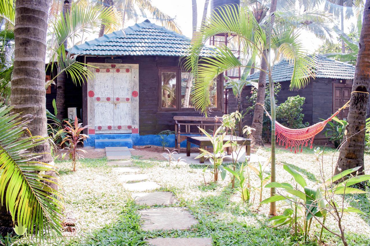 Leela Cottages Morjim Kültér fotó