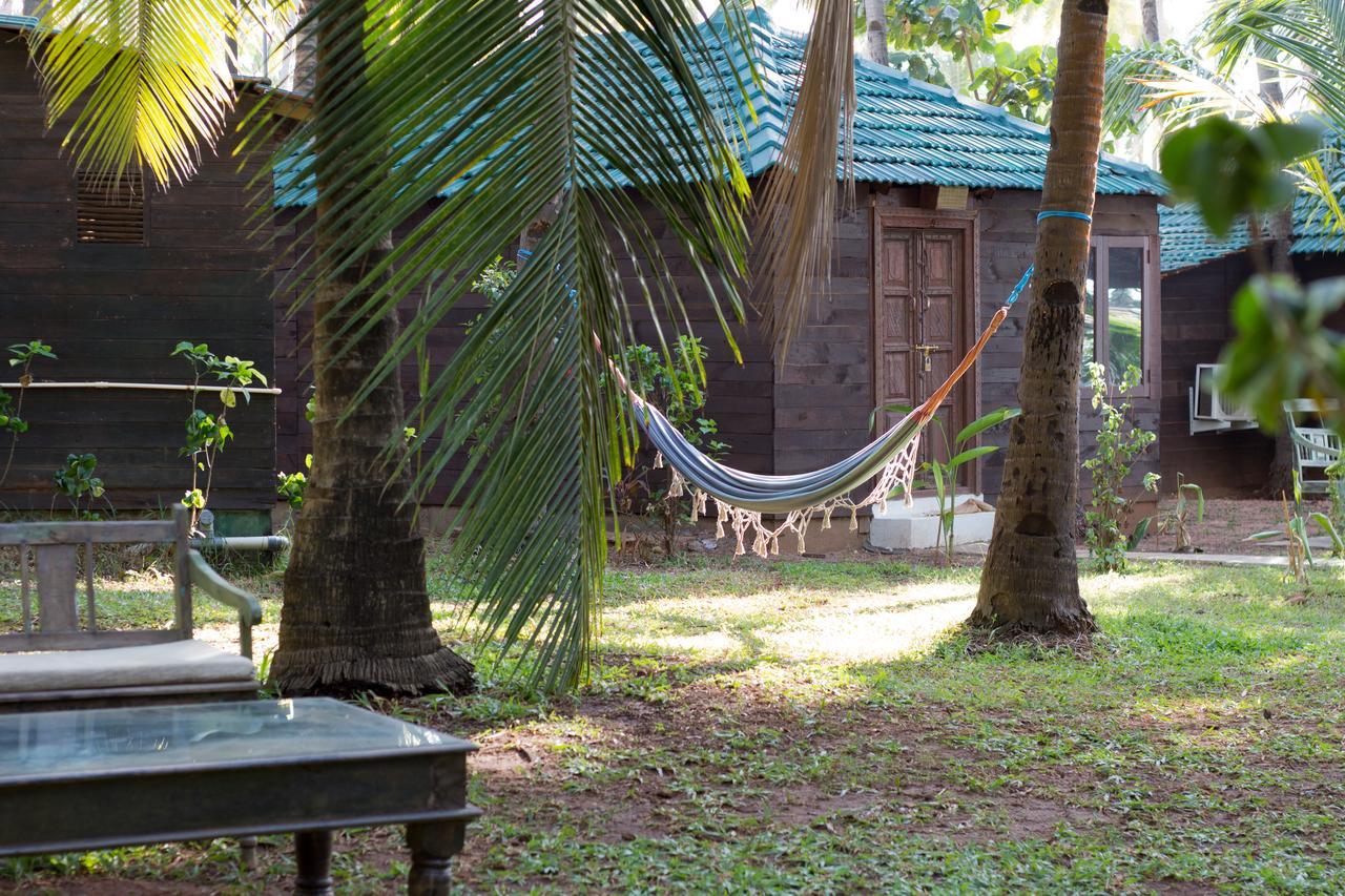 Leela Cottages Morjim Kültér fotó