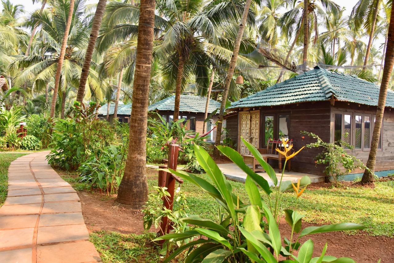 Leela Cottages Morjim Kültér fotó